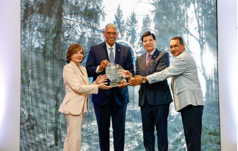Carmen Maria Brache, Chú Vásquez, Lic. Julio Virgilio Brache y Wenceslao Soto.